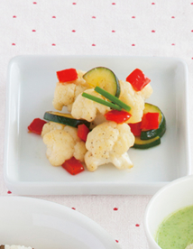 カリフラワーの彩りソテー