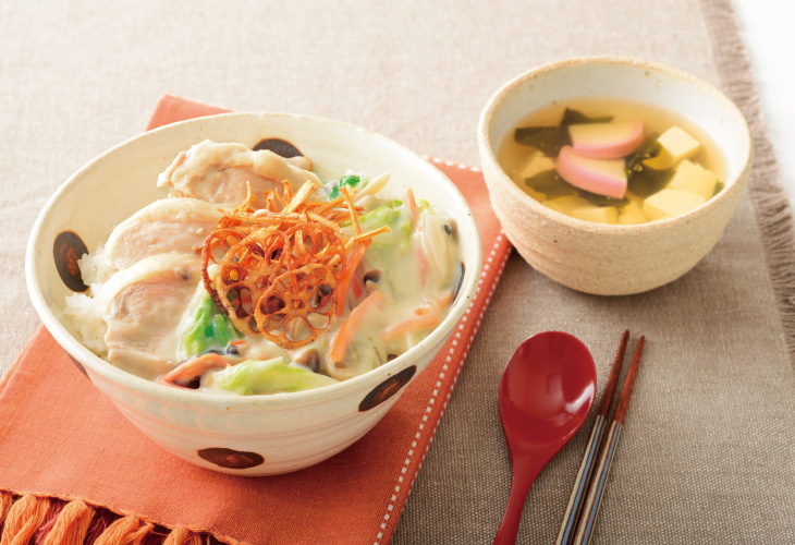 蒸し鶏と白菜の柚子胡椒クリームどんぶり