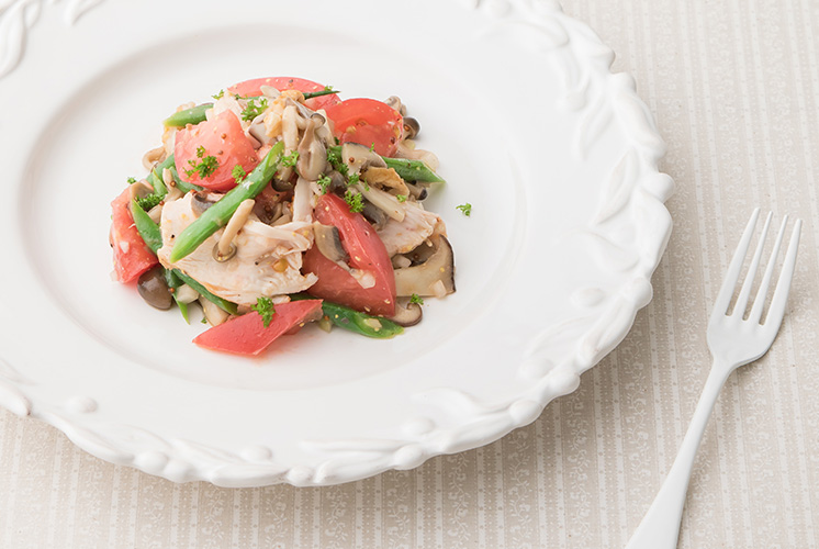 いろいろきのことチキンのサラダ