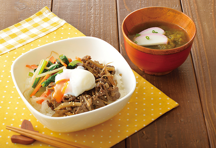 鮮やかナムルと牛肉のしぐれ煮どんぶり