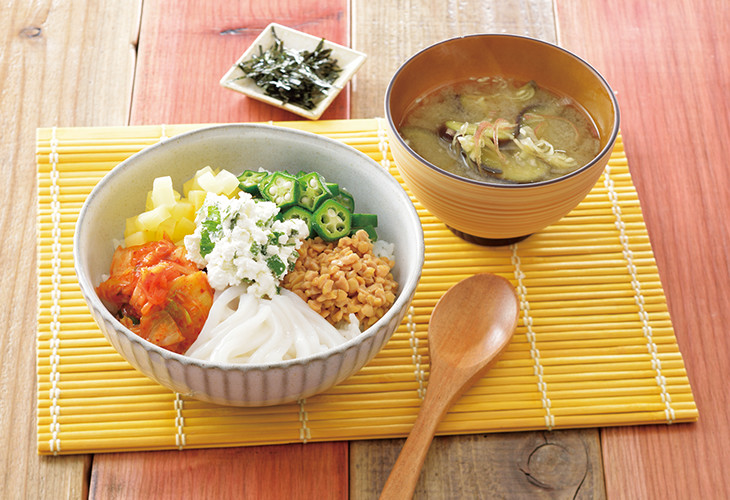 切って、のせて、完成!チーズばくだんどんぶり