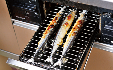 ひっくり返して、こんがり焼き色がつくまで焼く