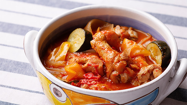 鶏肉のフレッシュトマト煮