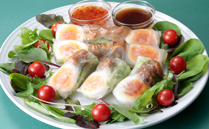 焼き鳥の生春巻き