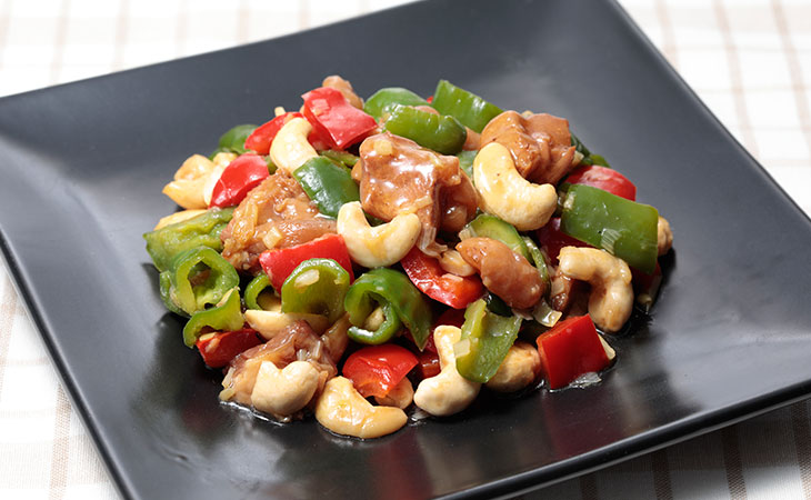 焼き鳥のカシューナッツ炒め